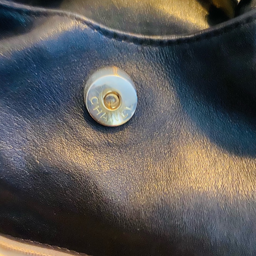 Chanel Rodeo Drive Hobo - Picture 8 of 12